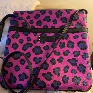 Vera Bradley crossbody bag.